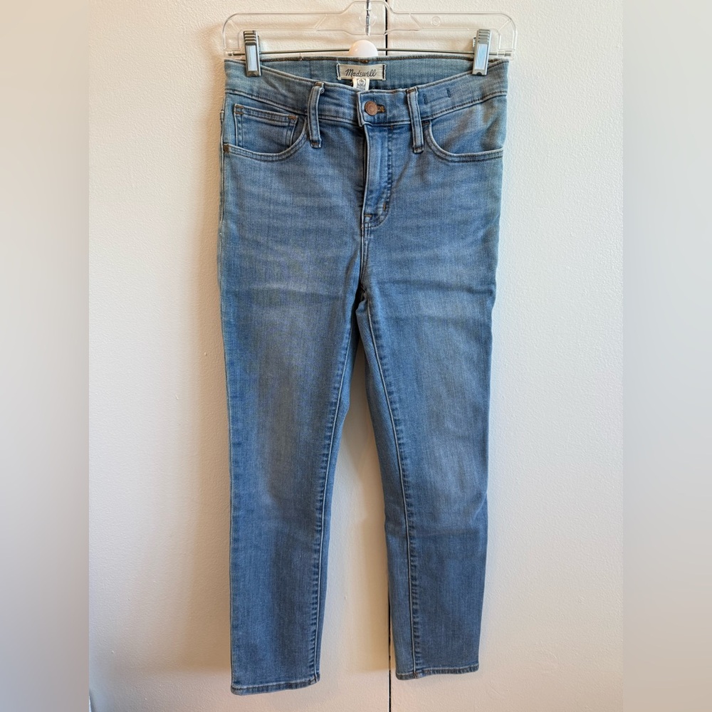 Like new! Madewell Roadtripper crop jeans, 26P